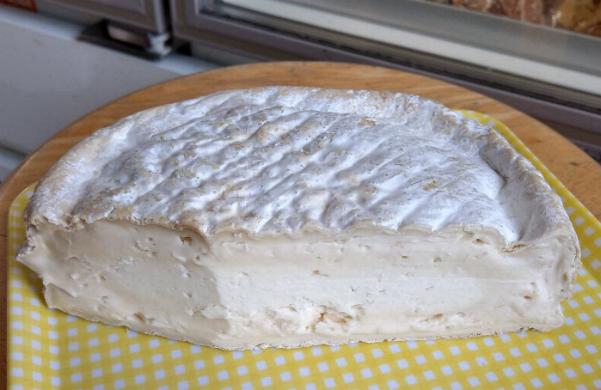 みんな大好き「ペリグー」が作れるなんて！ますます面白いチーズ作り。