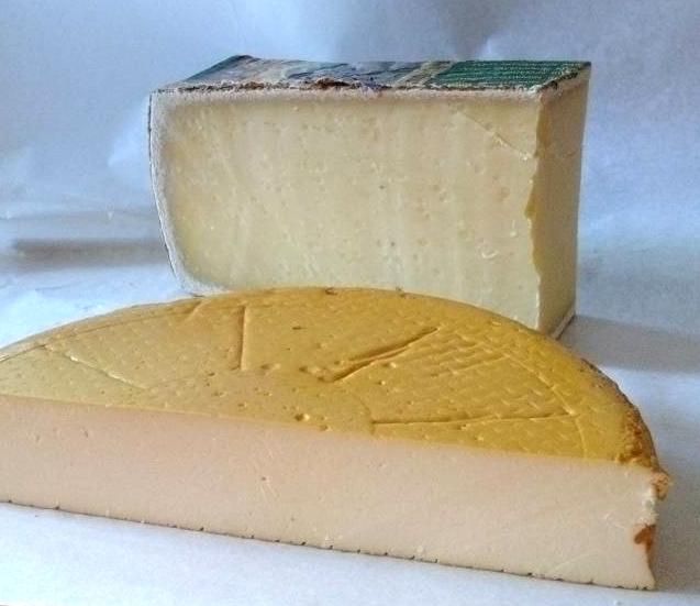 フランス産のスモークチーズ